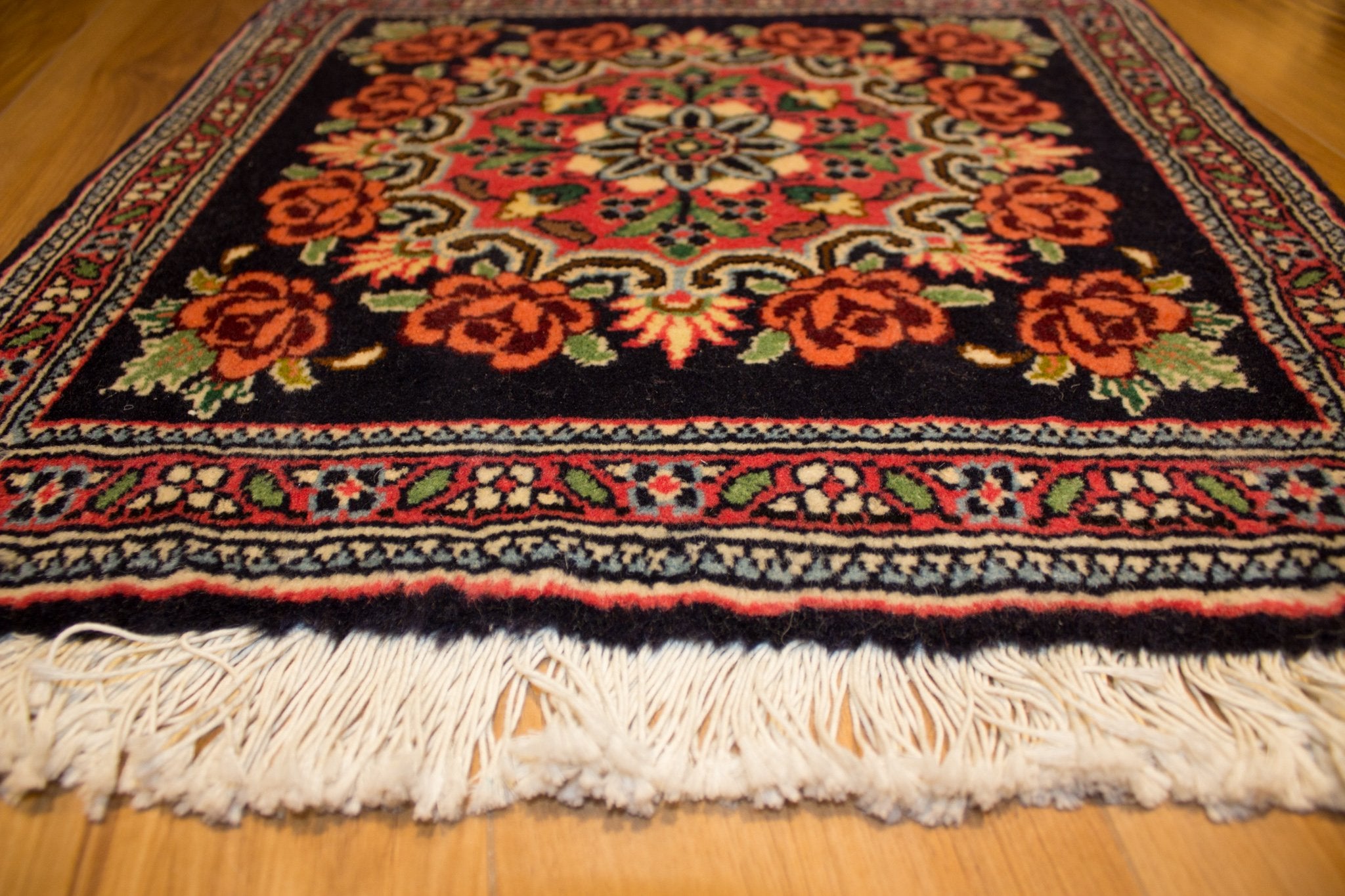 Sarouk Rugs