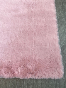 Faux Rabbit Fur Pink Rug 5'0" x 8'0"