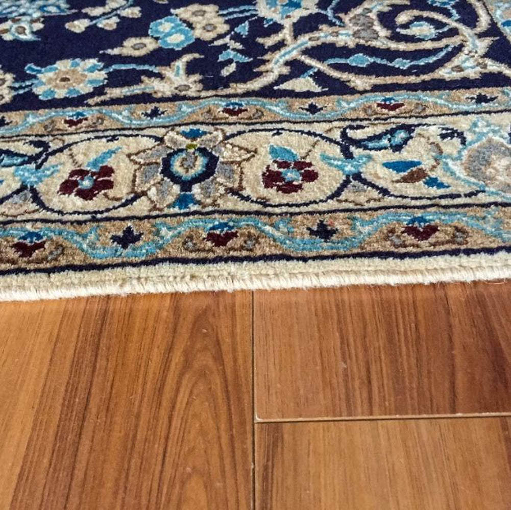 Naein Hand Knotted Rug 3'9