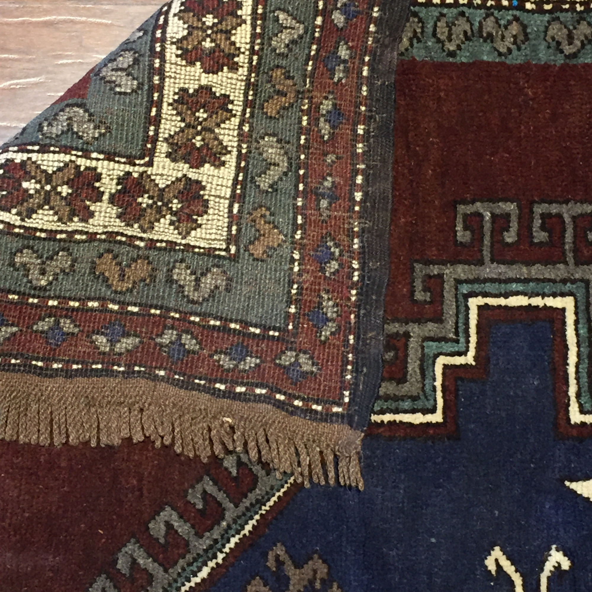 Area rug for living space and any room. Floor decor, rugs and carpets from Tabrizi Rugs. Kazak - 5'1