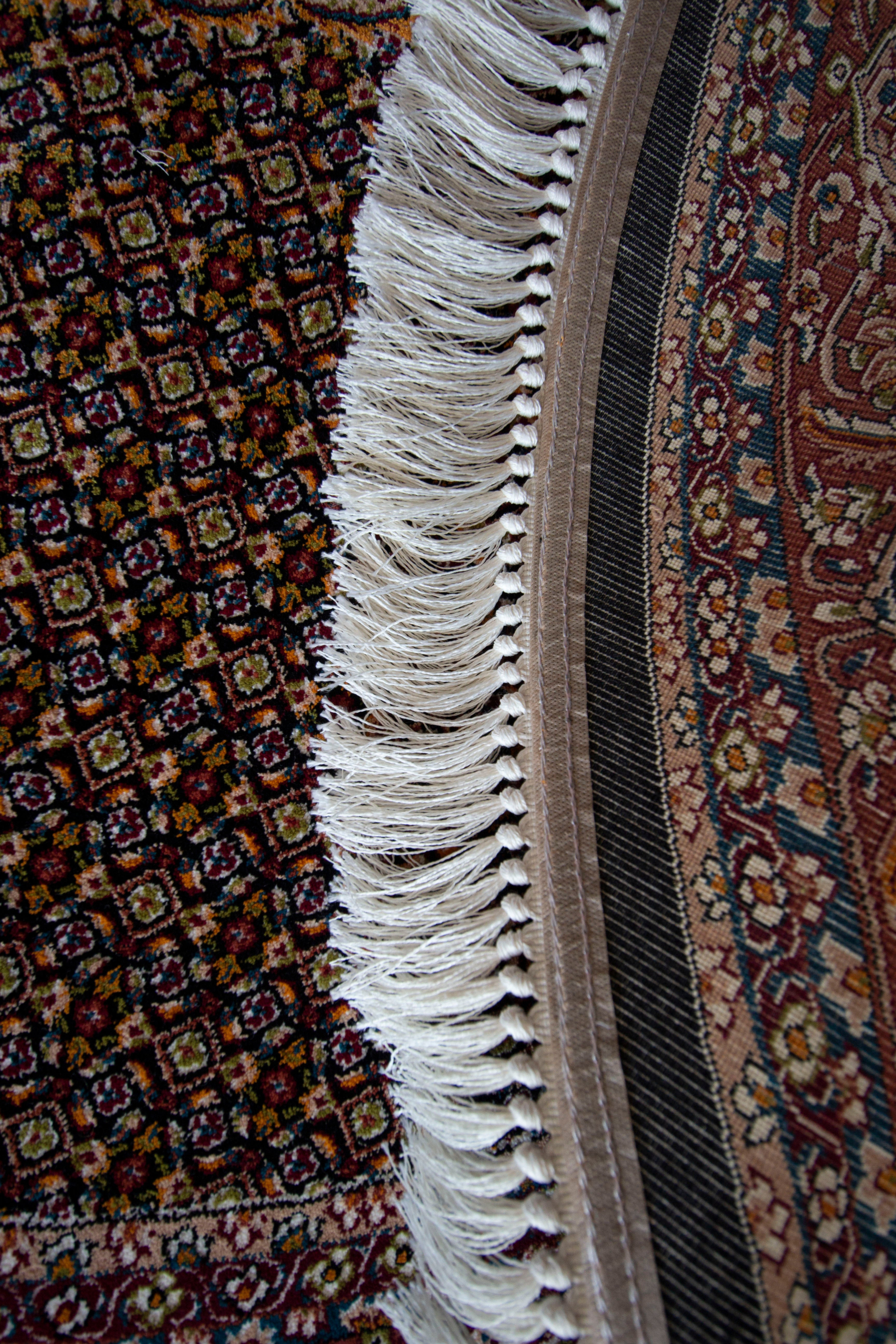 Paradise Riz Mahi Dark Blue Loomed Round Rug-Area rug for living room, dining area, and bedroom